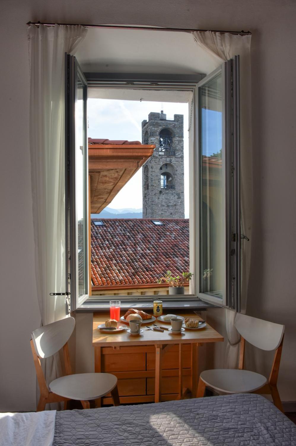 Apartment With A View *